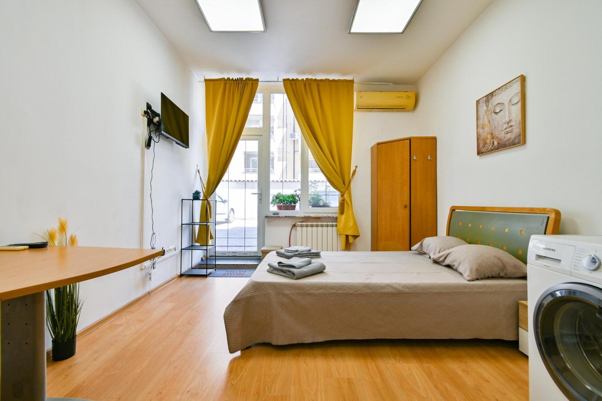 Cozy Apartment In Central Sofía Exterior foto